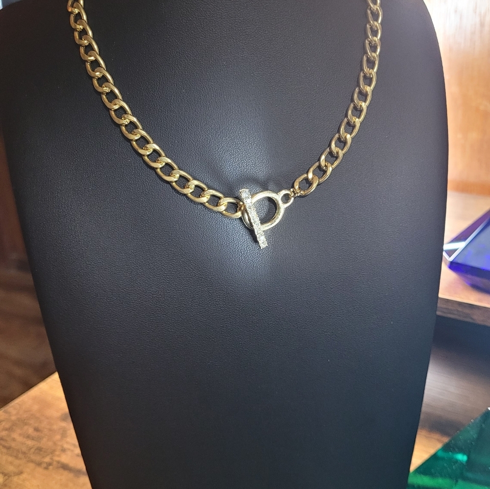 Gold Chunky Chain Link Necklace - Picture 7 of 11